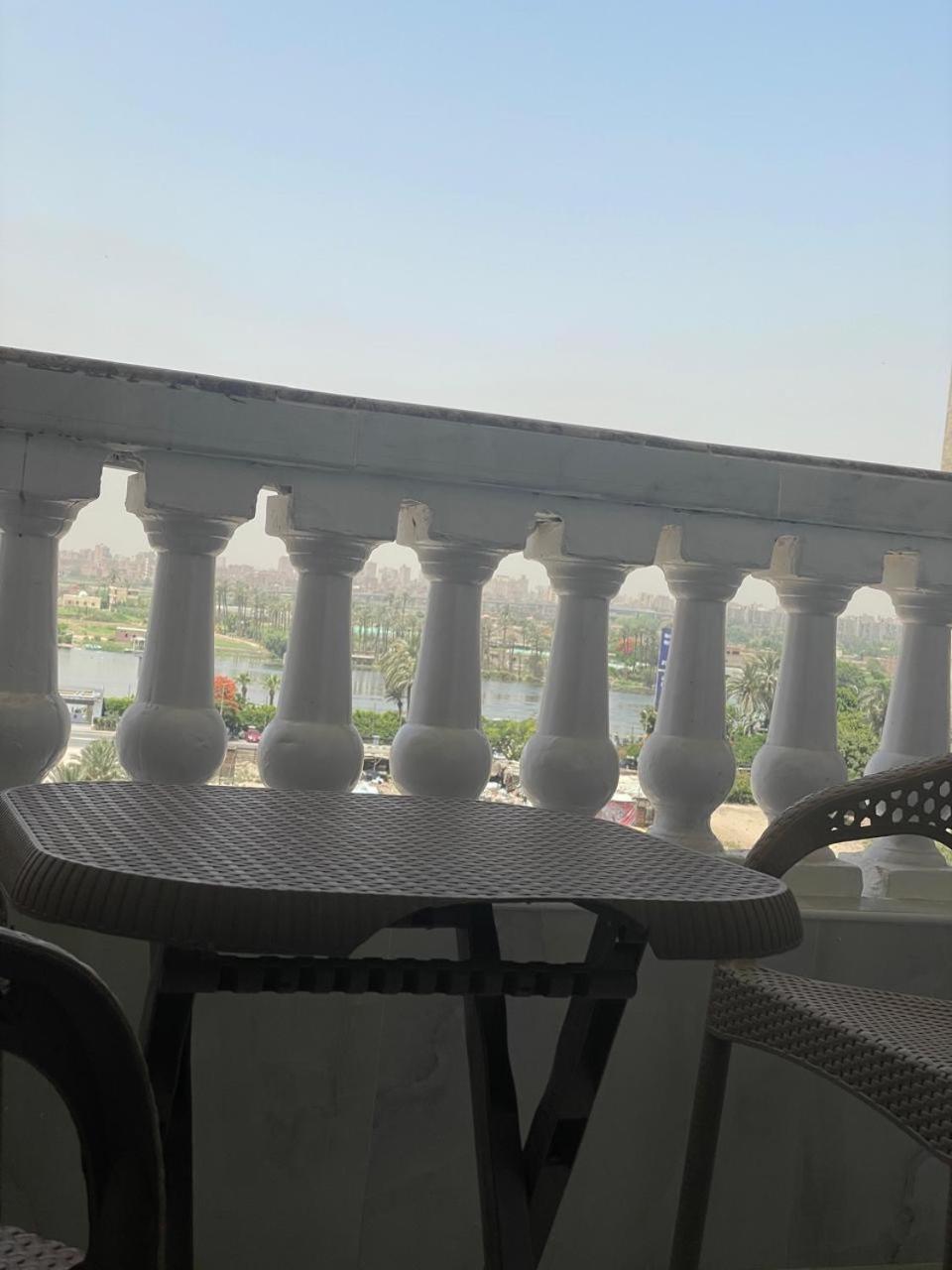 In Almaadi Corniche في كورنيش المعادي * Cairo